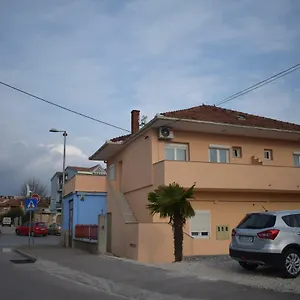 apartments-nediljko-mila.hotelinzadar.com/