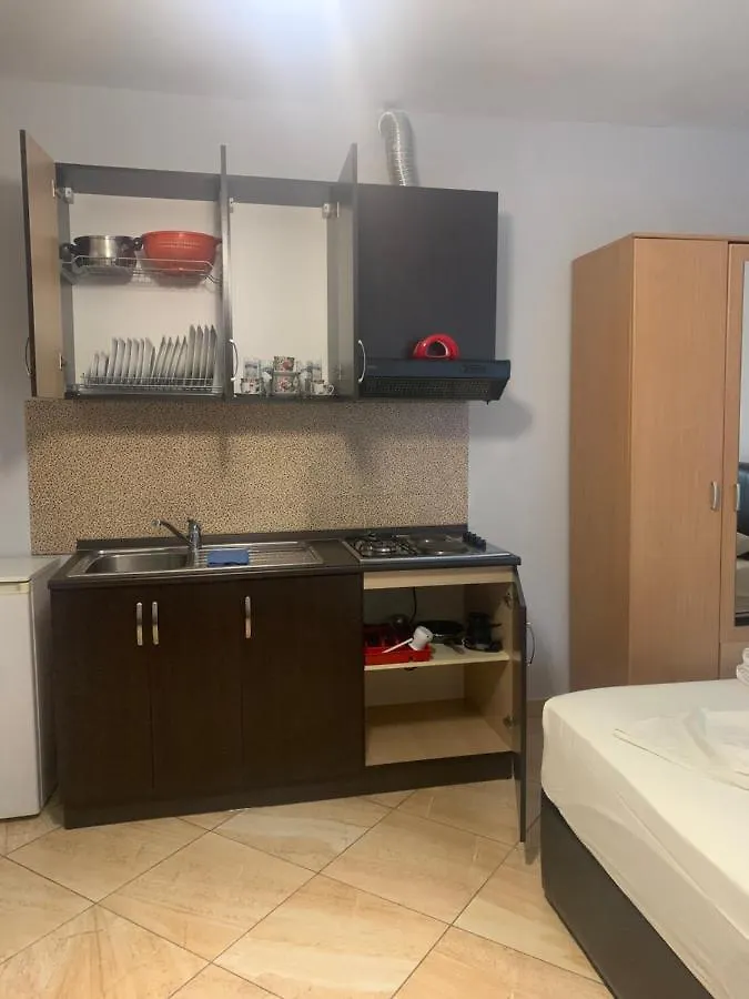 Kokomani Apartment Durres 0*,  Albania