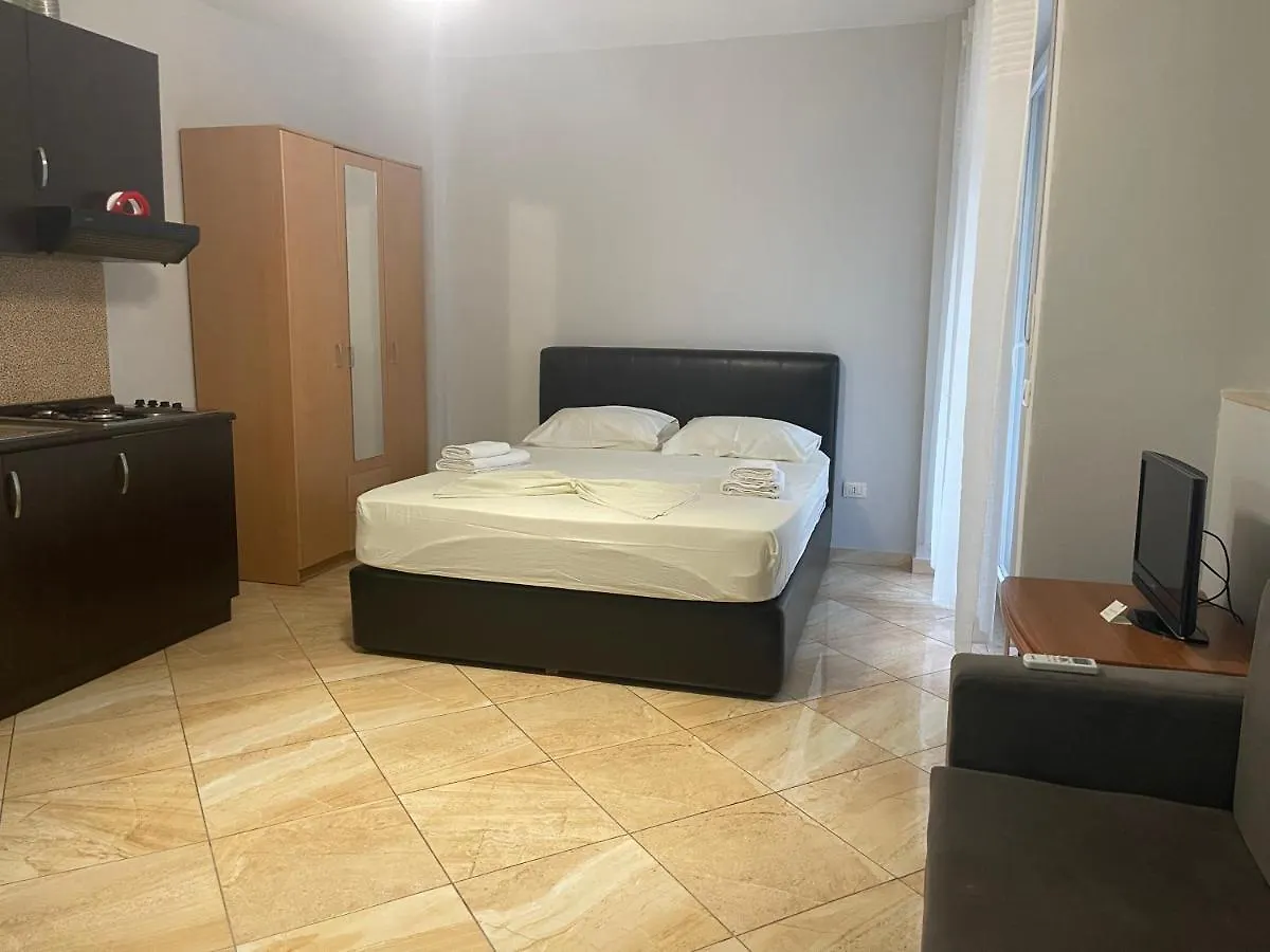 Kokomani Apartment Durres 0*,  Albania